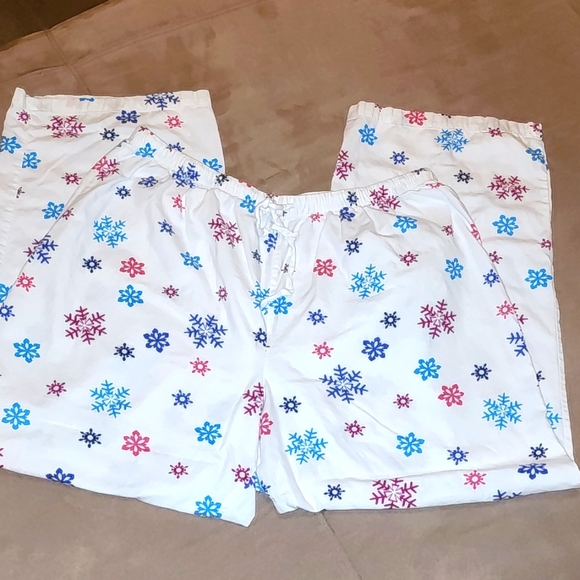 Sonoma Snowflake Pajama Set - Picture 3 of 8